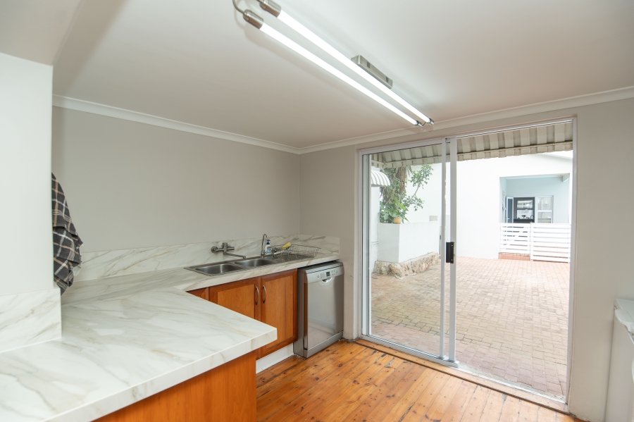 4 Bedroom Property for Sale in Summerstrand Eastern Cape